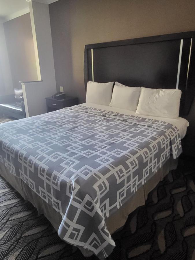 Palace Inn Sam Houston Race Park West Road Экстерьер фото