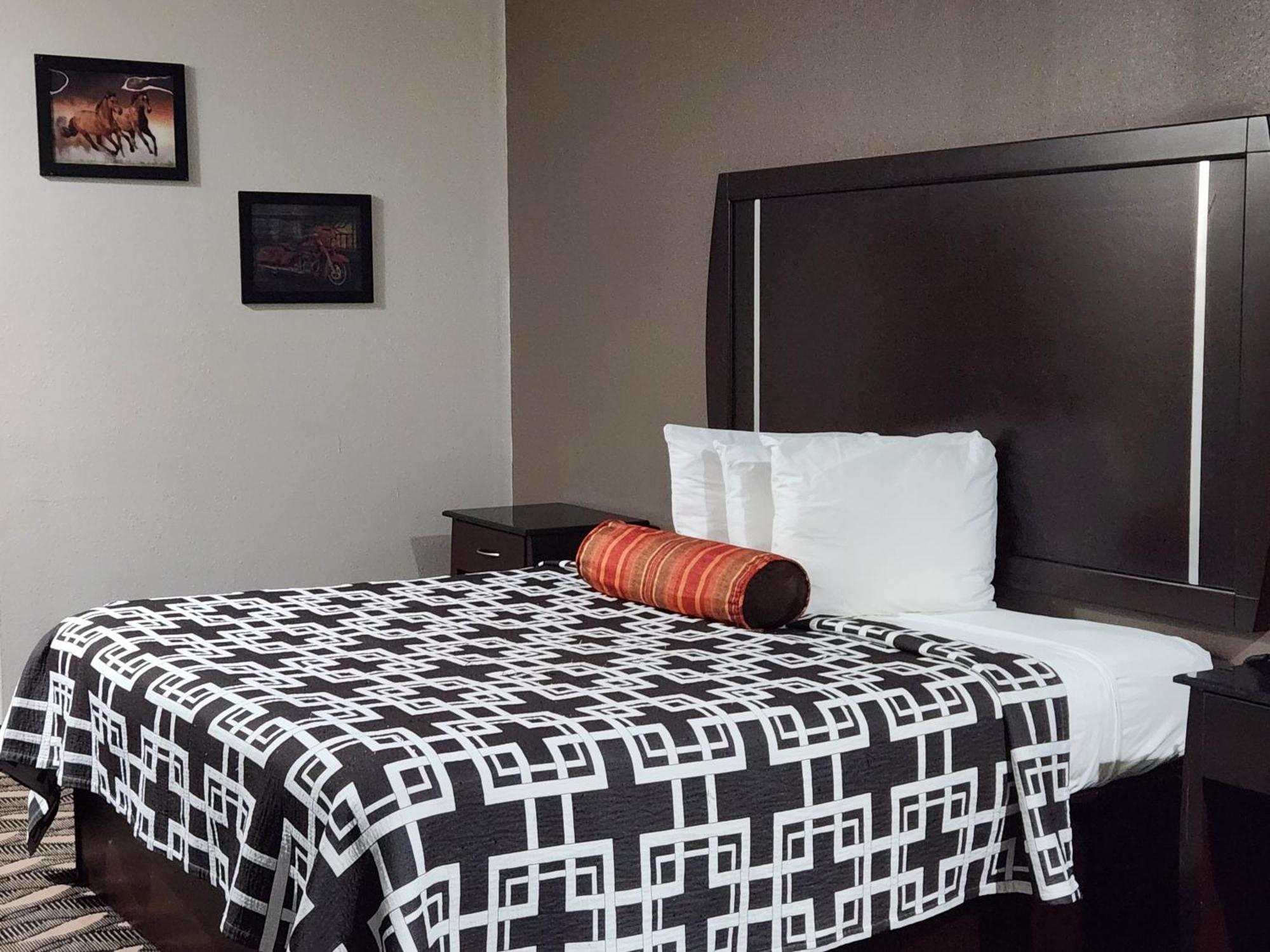 Palace Inn Sam Houston Race Park West Road Экстерьер фото