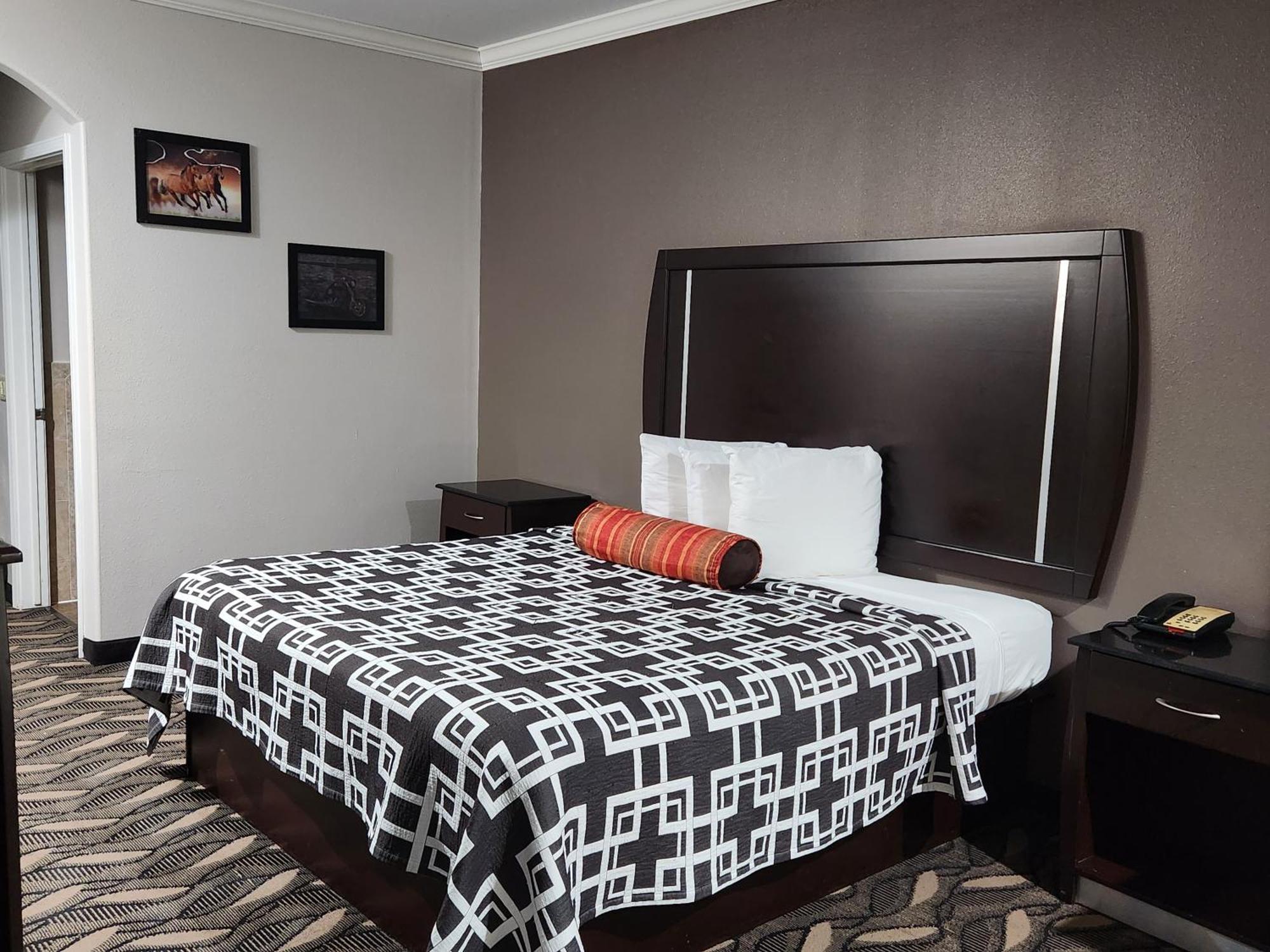Palace Inn Sam Houston Race Park West Road Экстерьер фото