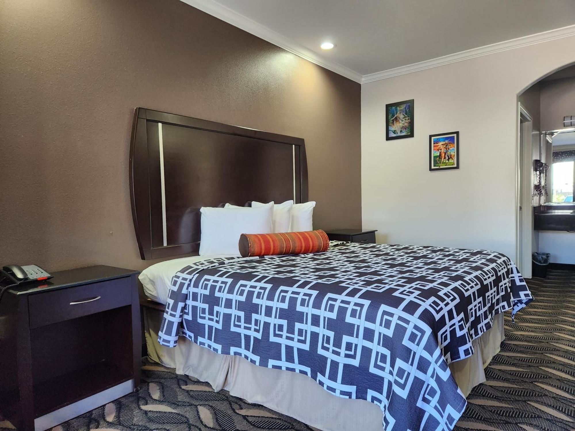 Palace Inn Sam Houston Race Park West Road Экстерьер фото