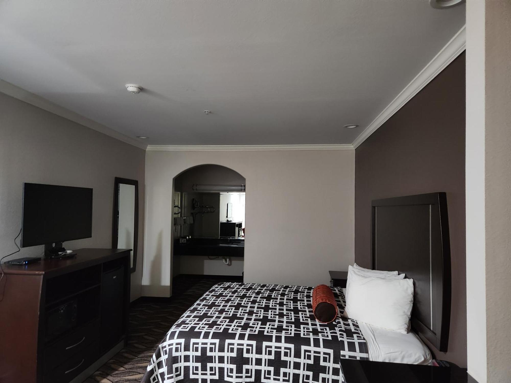 Palace Inn Sam Houston Race Park West Road Экстерьер фото
